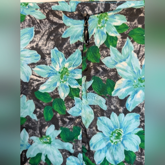 Zara Green Blue Floral Midi Satin Skirt with Split Size M EUC - Picture 7 of 9